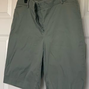 Womens Talbots perfect shorts